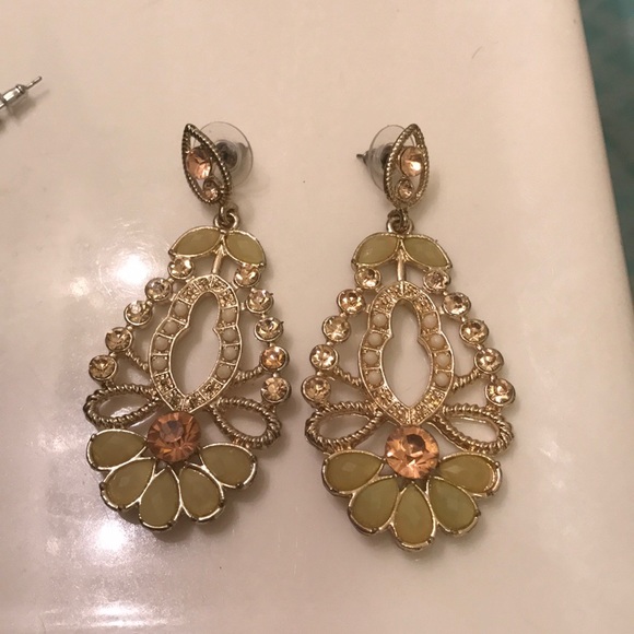 Pear gem earrings - Picture 1 of 3